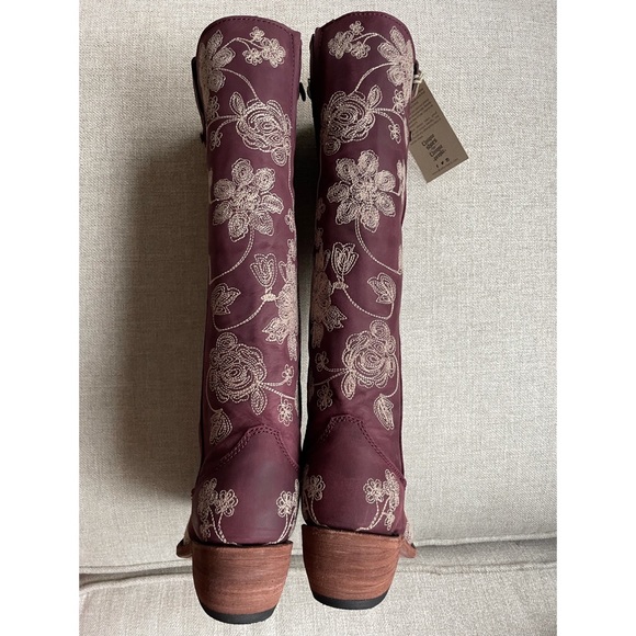 Liberty Black Embroiled Pressed Blossom Cowgirls Boots - Picture 5 of 15